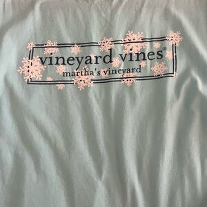 Vineyard Vines Light Snowflake Blue Shirt with Pink Snowflake Accents Large